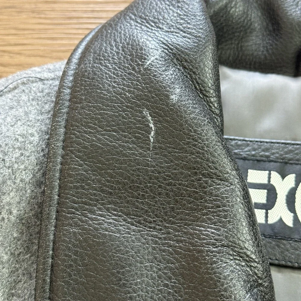 Vintage Excelled Anheuser-Busch Budweiser Size Large‎ Leather Jacket